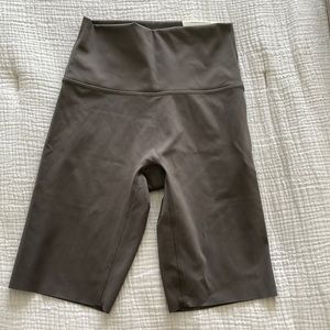 NWT! Aerie offline goals 9” bike short soft brown